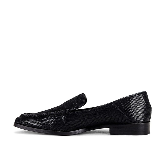 Beny Loafer in Onyx
Dolce Vita - Picture 1 of 4